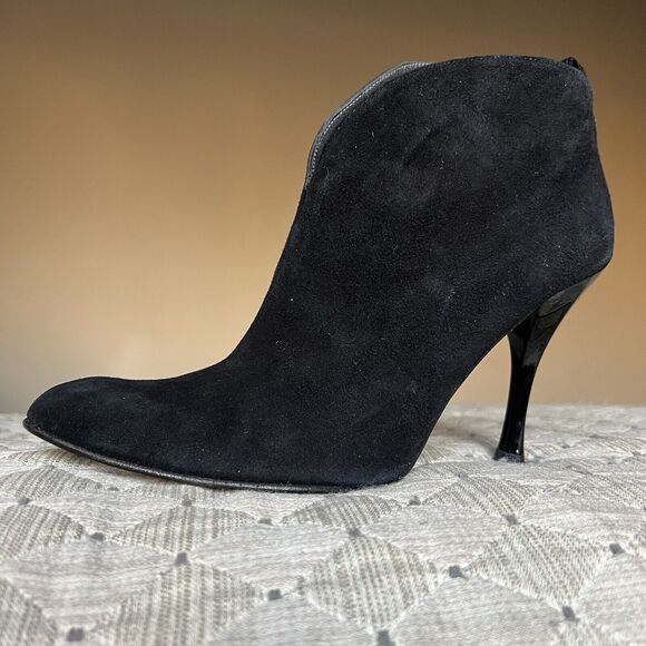 Stuart Weitzman Metropol Black Suede Heeled Ankle Slit Boots Booties Women 7 M - Picture 2 of 16